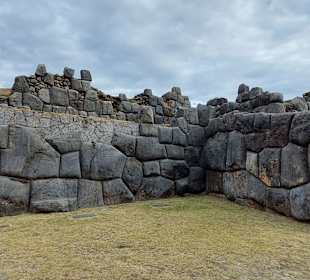 Sacsayhuamán