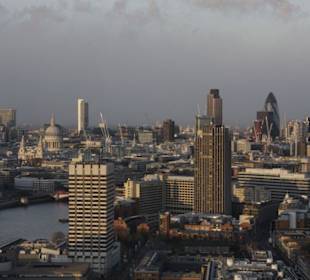 St. Paul's und "Gurke" vom London Eye aus