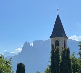 Kirche und Schlern