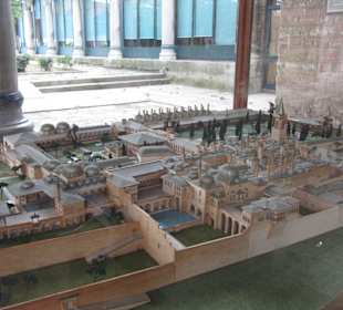 Макет дворца