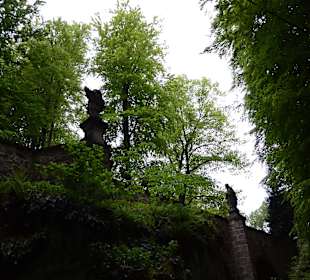 Zamek Valdštejn - widok od dołu