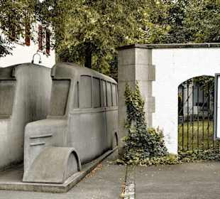 Denkmal der grauen Busse