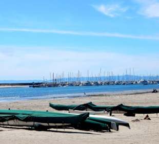 Blick auf Pazifik und Boote