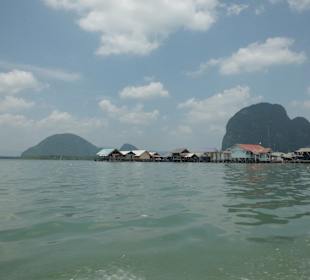 Richtung Zigeuenerdorf