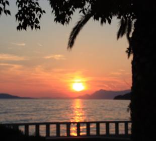 Sonnenuntergang an der Strandpromenade
