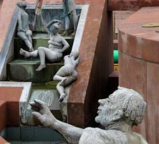 Promenade zur Altstadt-Kurschattenbrunnen