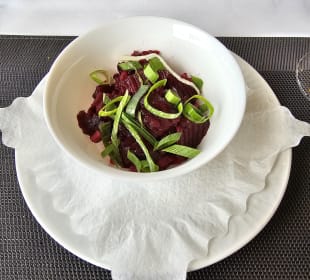 Rote-Bete-Salat zum Hauptgericht