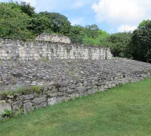 Ein Spaziergang auf dem Ruinen Gelände