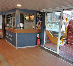 Kiosk neben dem Einstig zum Fährschiff Linie 62