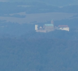 Blick vom Aussichtsturm zur Wartburg bei Eisenach
