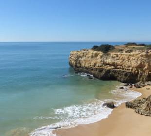 An der Praia de Albandeira bei Benagil