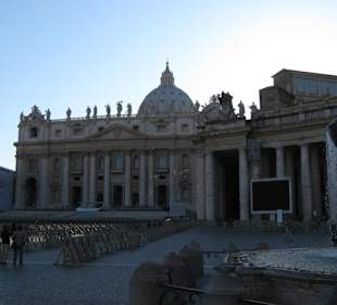 Na Placu Św. Piotra