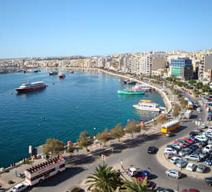 Hauptstrasse und Promenade