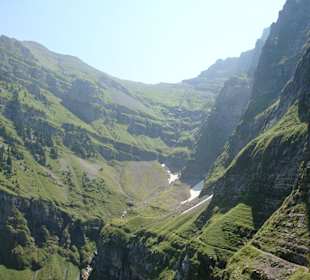 Randonnée à Klöntalersee