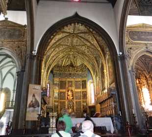 Im Inneren der Kirche/ Altar