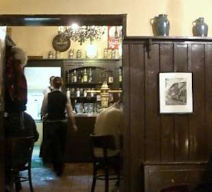 Blick auf die Bar