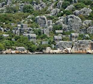 Kekova - Die versunkene Stadt - Steinerne Zeugen
