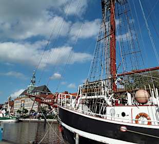 Hafenrundfahrt Emden