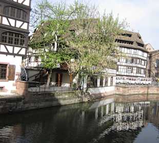 Altstadt Straßburg im Frühling
