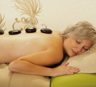 Hot-Stone-Behandlung im Reischlhof - Tageswellness