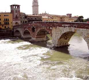 Ponte Pietra 