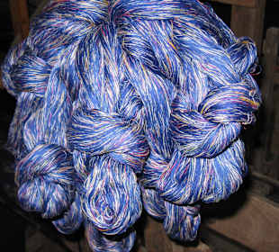 Programmierter Garnfaden