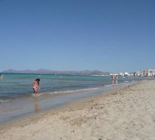 Flacher Sandstrand in Can Picafort