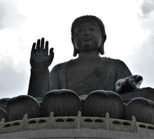 Tian Tan Buddha