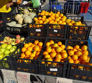 Rundgang über den Wochenmarkt Nuoro
