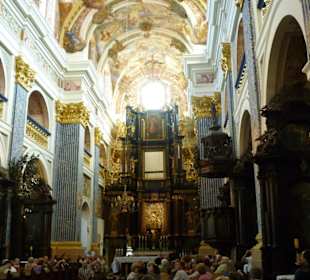 Ansicht zum Altar