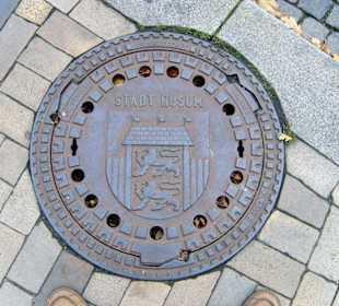 Ein Husumer Kanaldeckel!