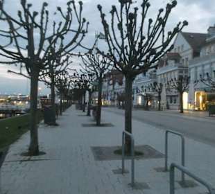 Bummel über die Promenade an der Vorderreihe