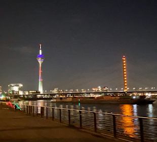 Uferpromenade Düsseldorf