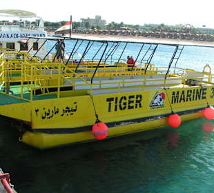 Semi - Submarine