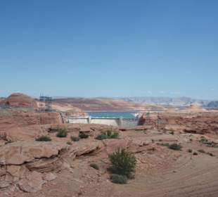 Weit hinten der Lake Powell