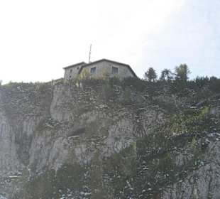 Blick auf das Kehlsteinhaus vom Busparkplatz