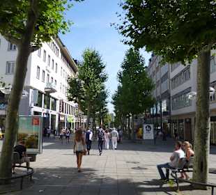 Stuttgart mit Auto oder Bahn