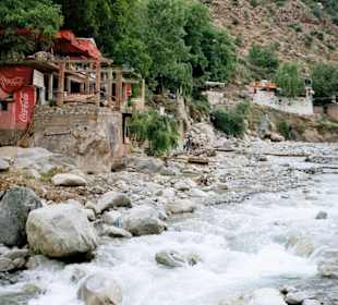hoch in den bergen von marrakesch