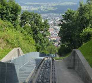Steilaufzug nach unten