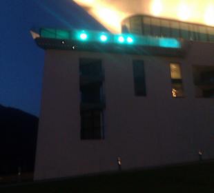 Skyline Pool bei Nacht