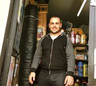 The owner of Rancisa Pet Shop