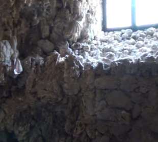 Asserspiele - Grotte - Vogelsang