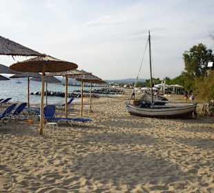 Strand in Nikiti