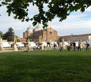 Santa giustina vista da prato della valle