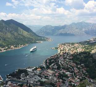 Вид на Котор2