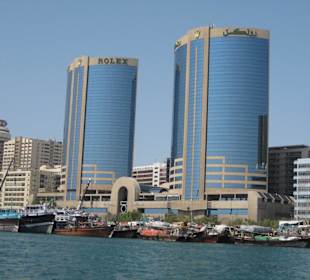 Blick auf Rolex Tower