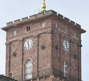 Beim Karlsruher Rathaus am Marktplatz