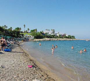 Plaża hotelowa z hotelu obok - lepsza!