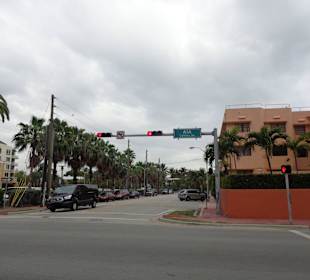 Blick auf die Collins Avenue