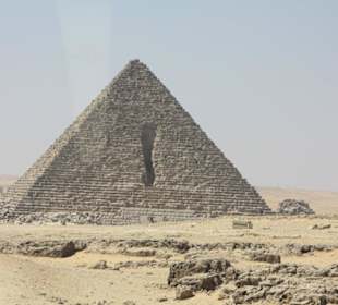 Die kleine der 3 Pyramiden